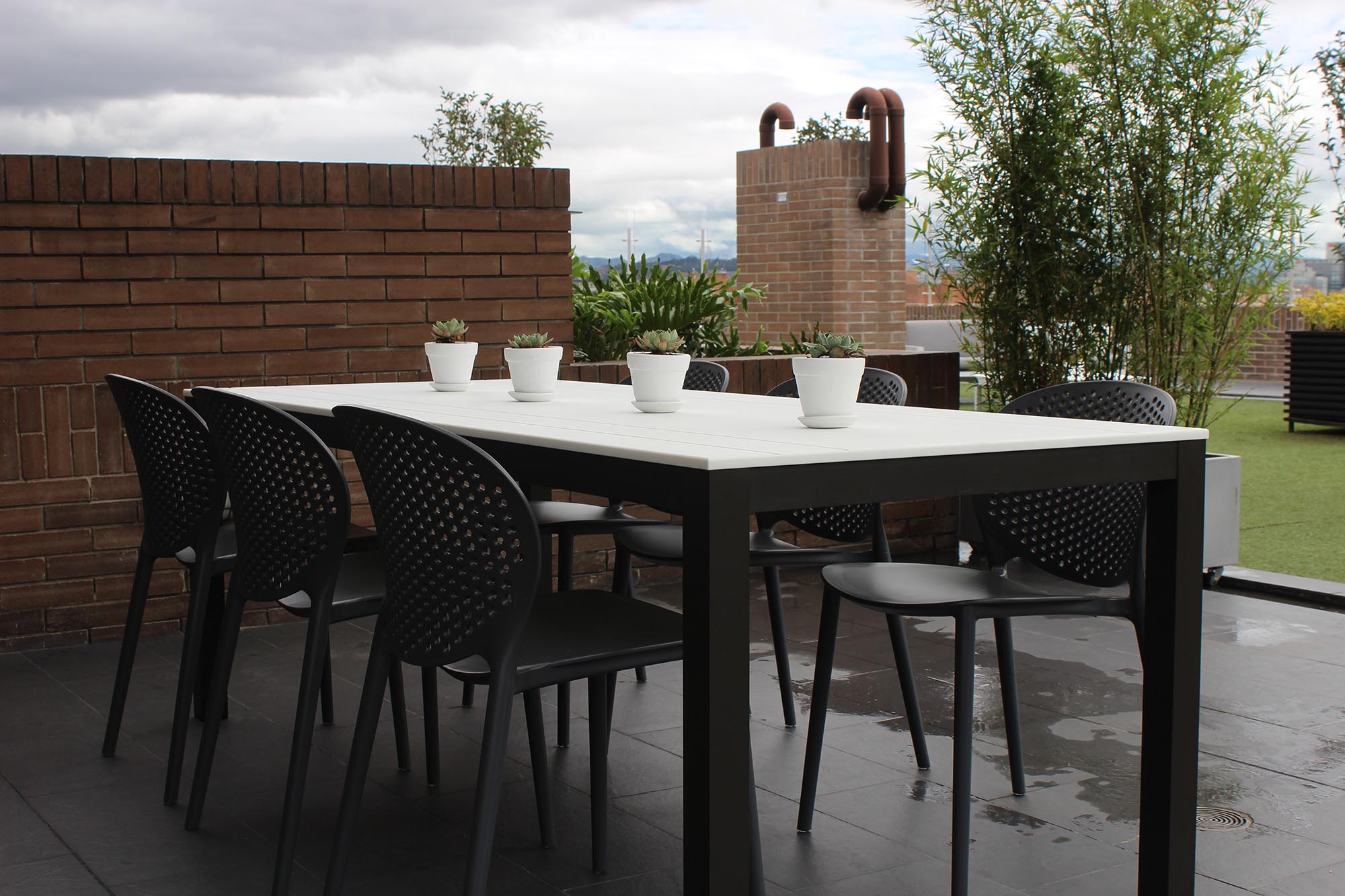 outdoor albox table